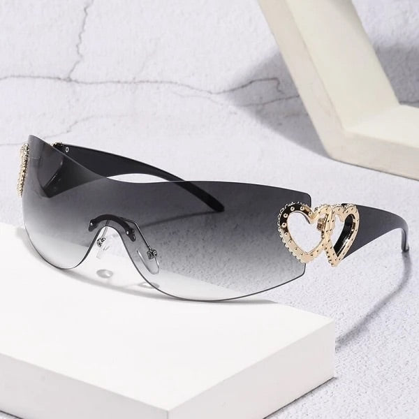 Y2K Heart Black Sunnies