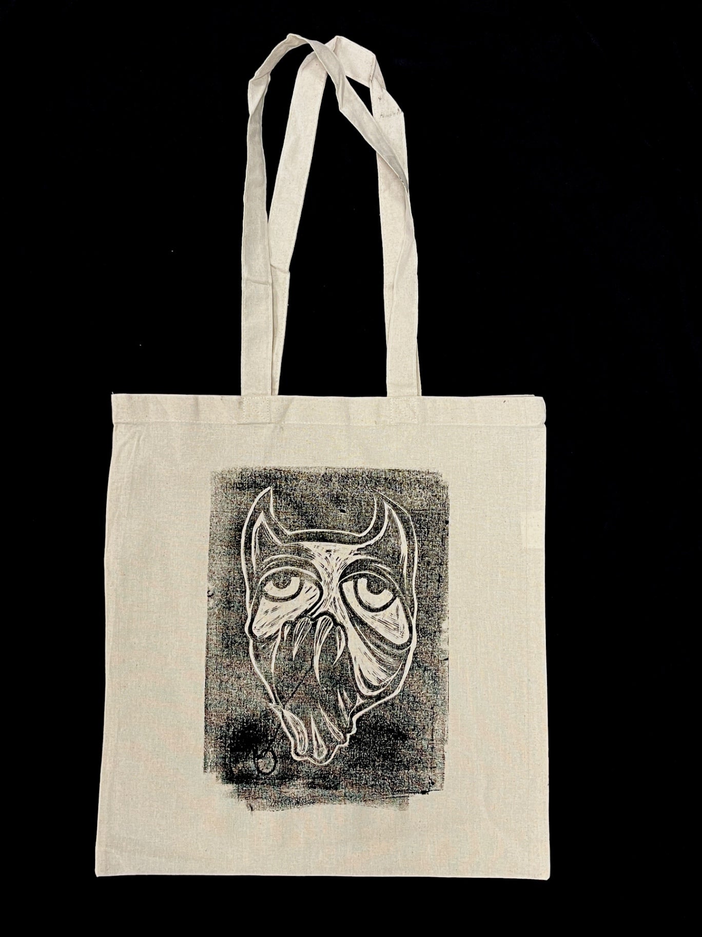 Devil teeth tote bag