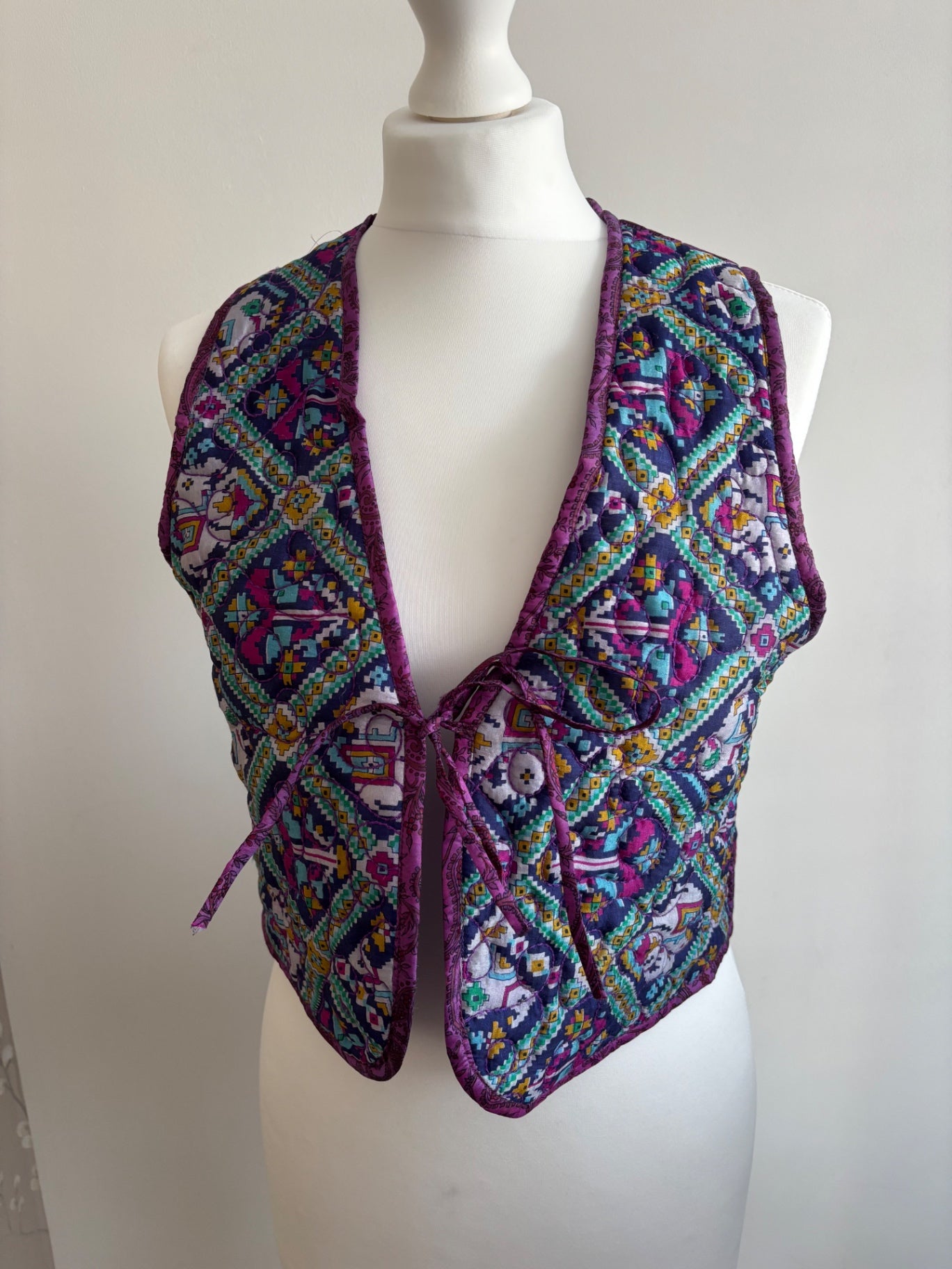 Reversible silk waistcoat handmade from Vintage Indian Sari