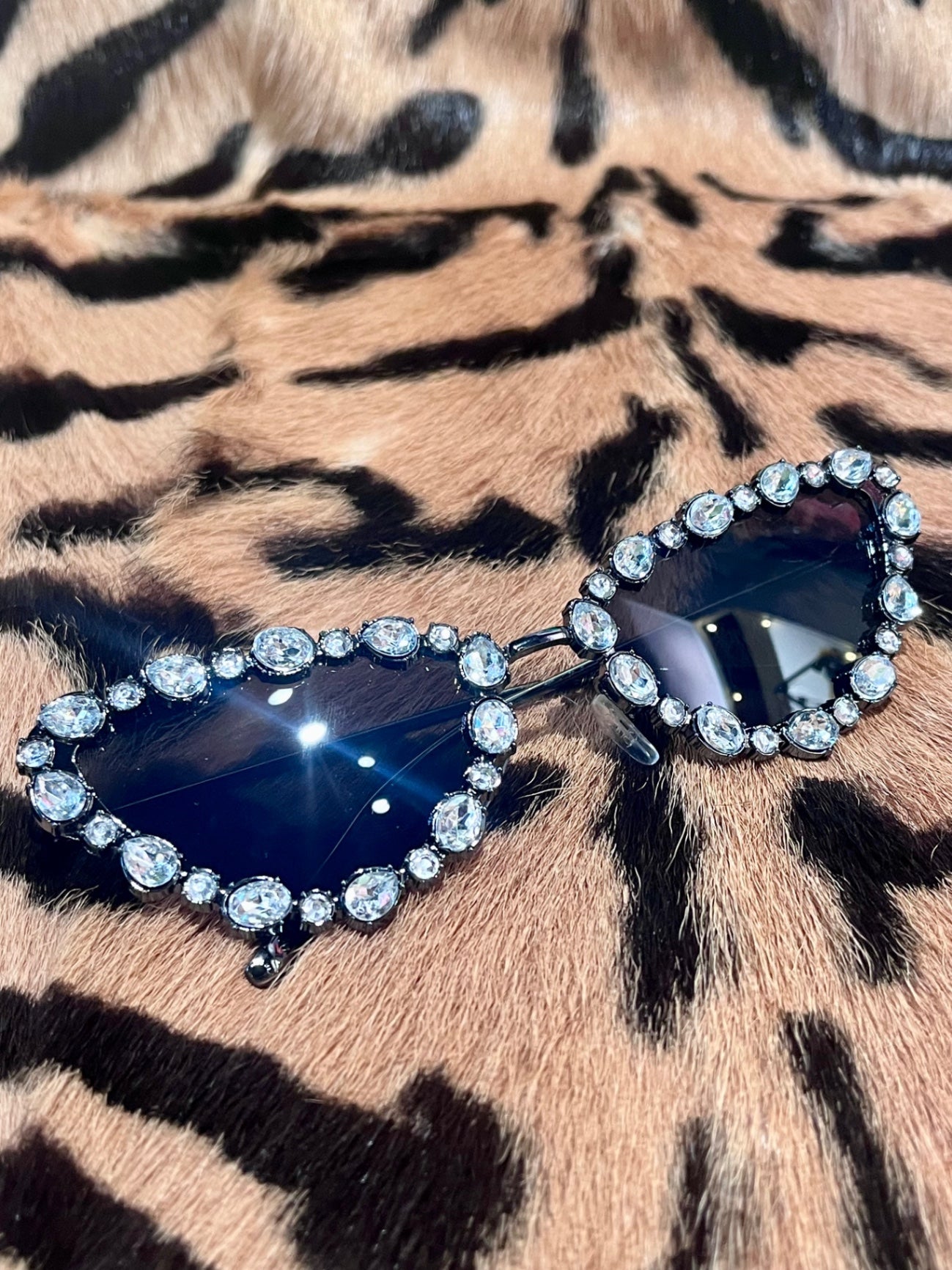 Crystal Cat Eye Sunnies Black