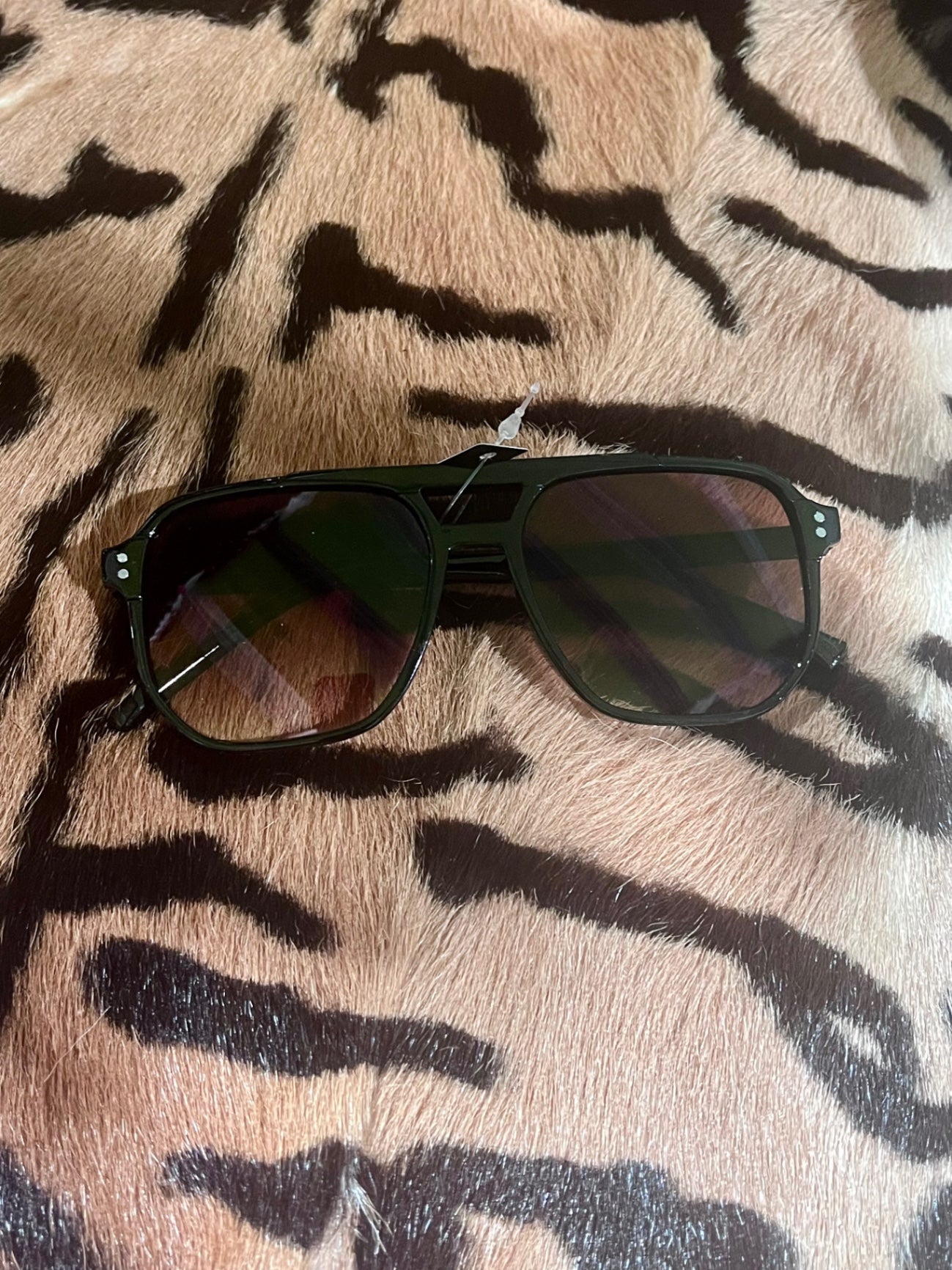 Porto Aviator Black Tan Sunnies