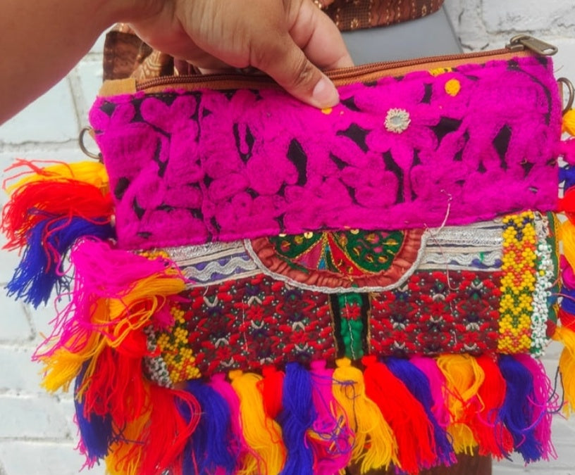 Shake ya tassles bag