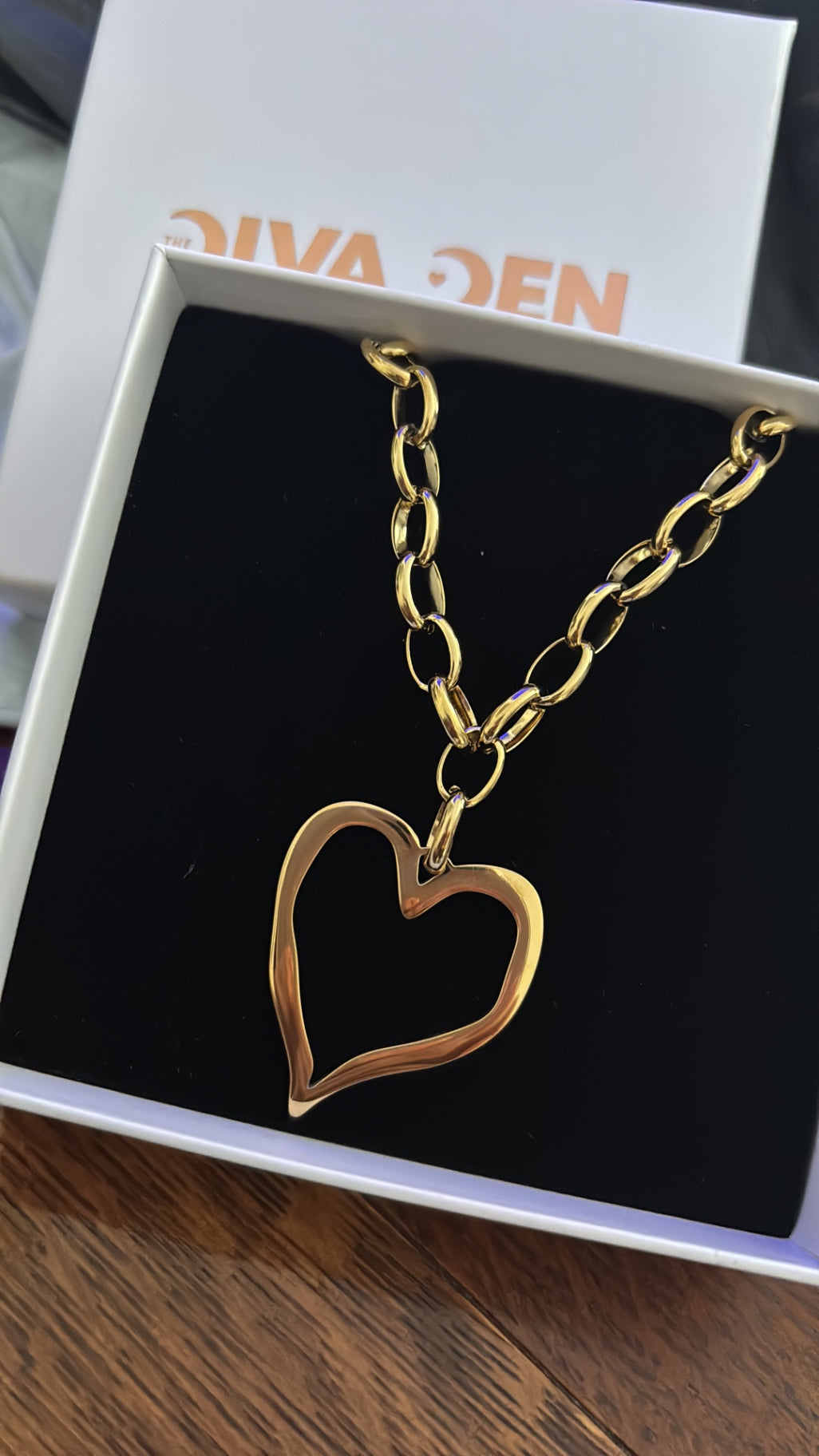 Large heart necklace - gold