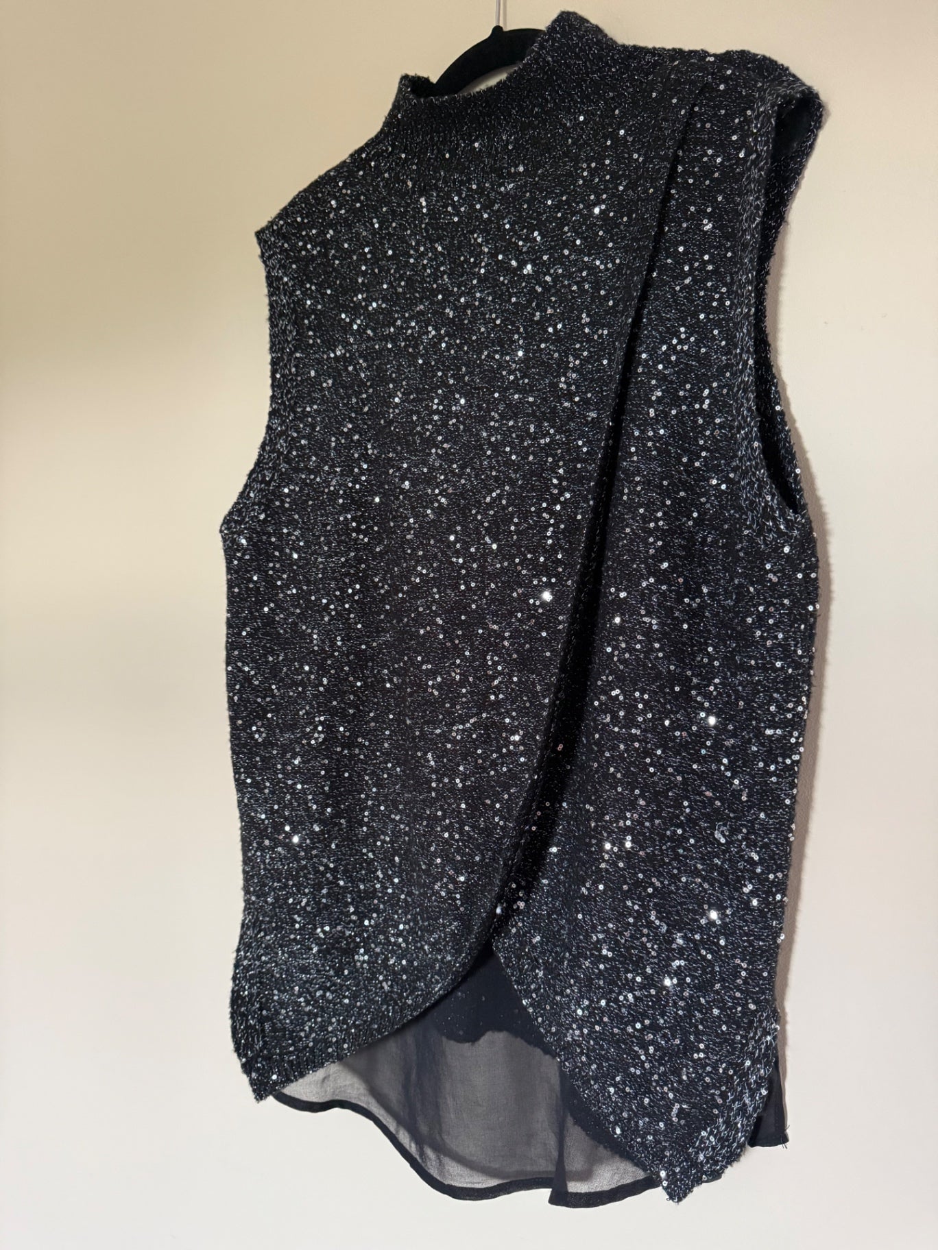 Preloved Sparkle Oasis Size L Top