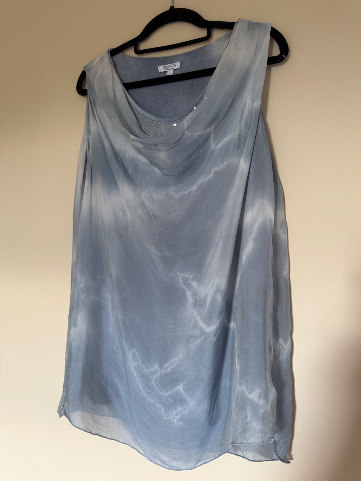 Stella Rosa Blue Medium Top