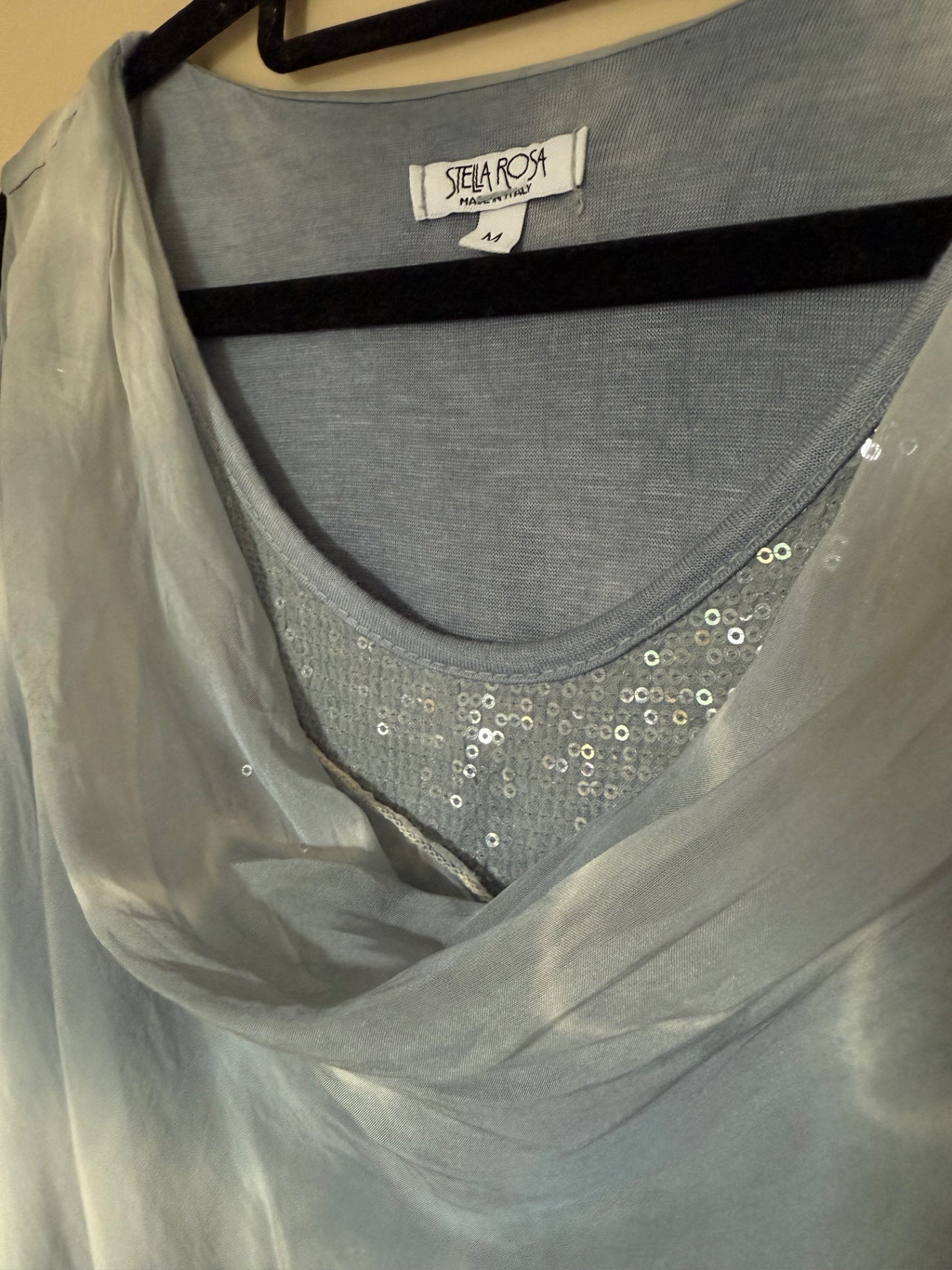 Stella Rosa Blue Medium Top
