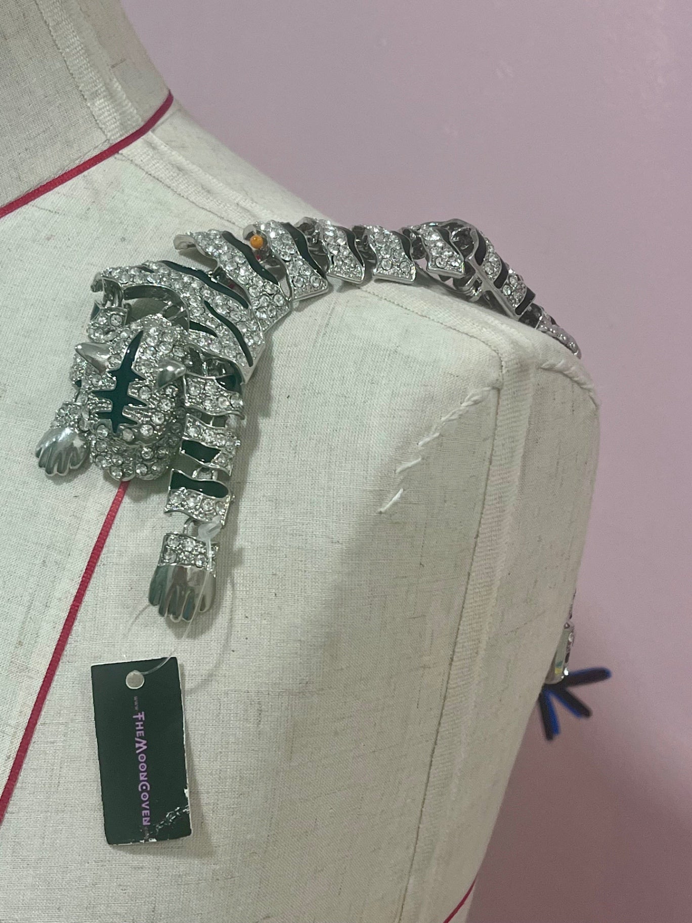 Crystal Tiger Brooch – Silver