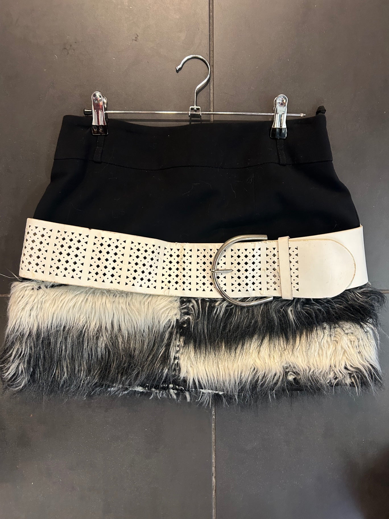 Scrap Fure & Belt Skirt - 38 Inch Waist