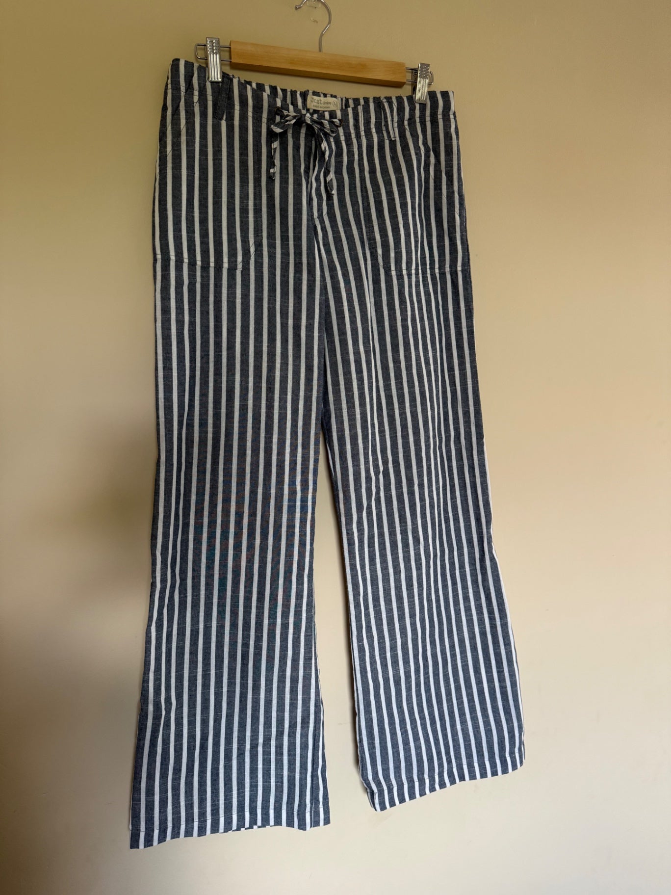 Preloved blue stripe trousers