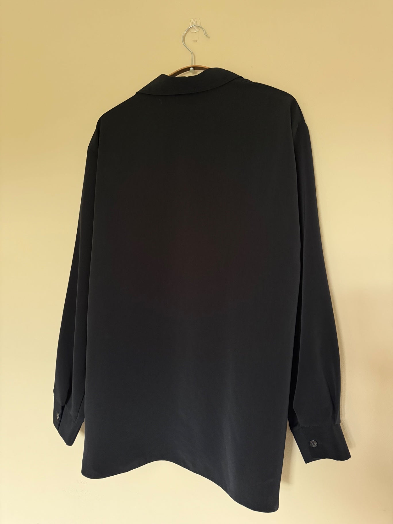 Preloved black shirt