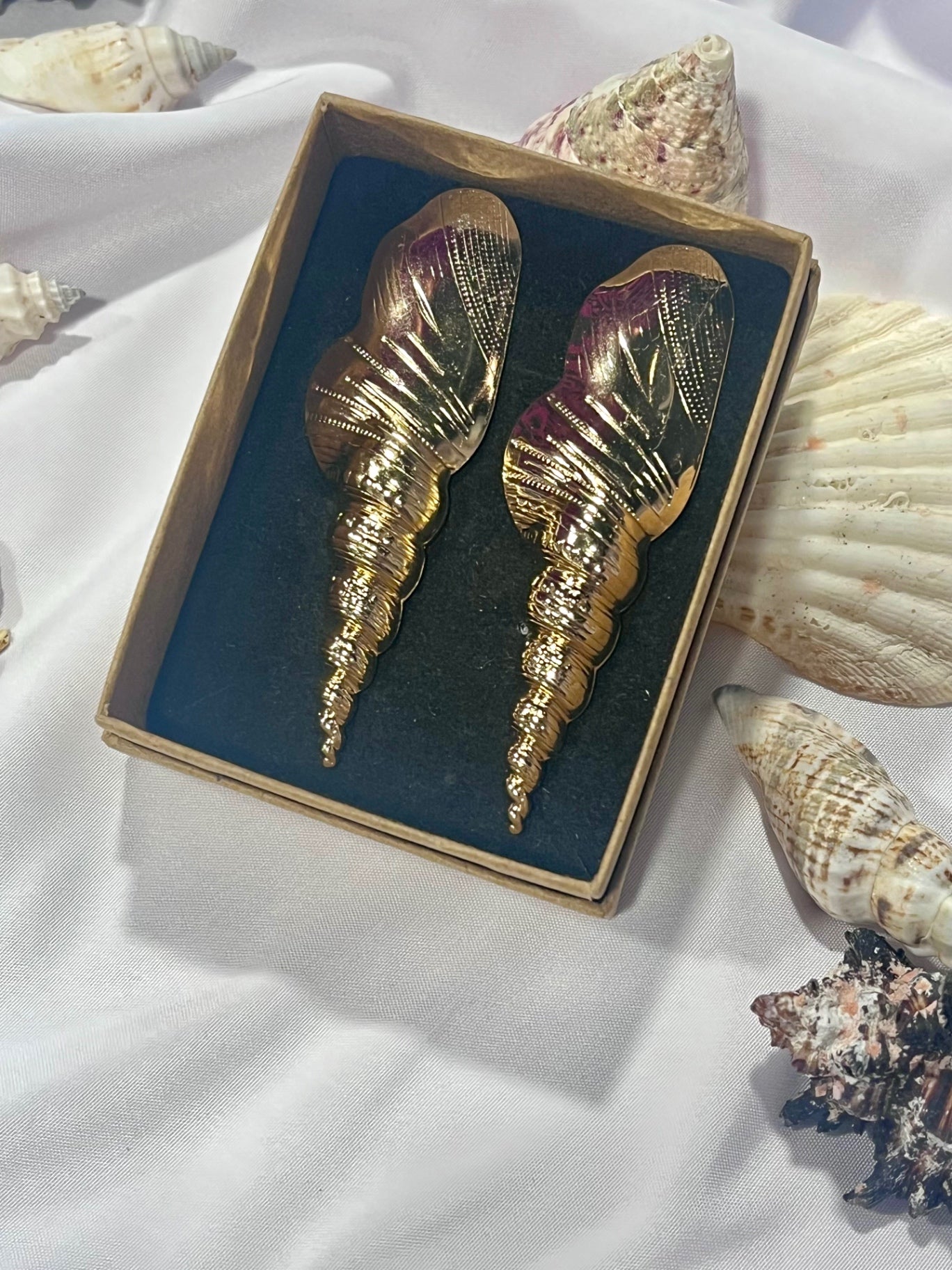 Siren’s Spiral Conch Drop Earrings – Gold-Tone Sea Treasures