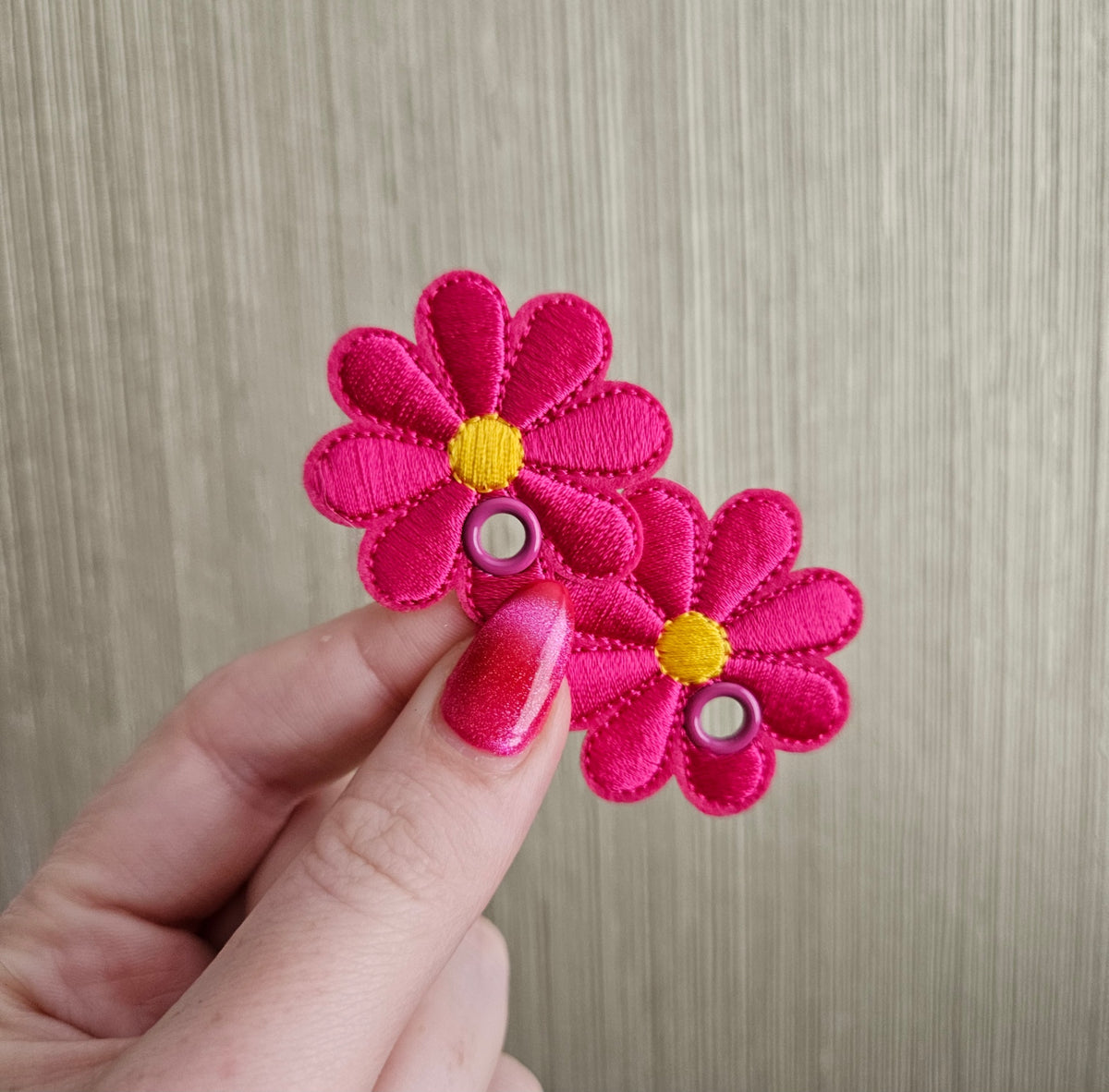 Hot Pink Daisy Flower Multipack Lace Accessories