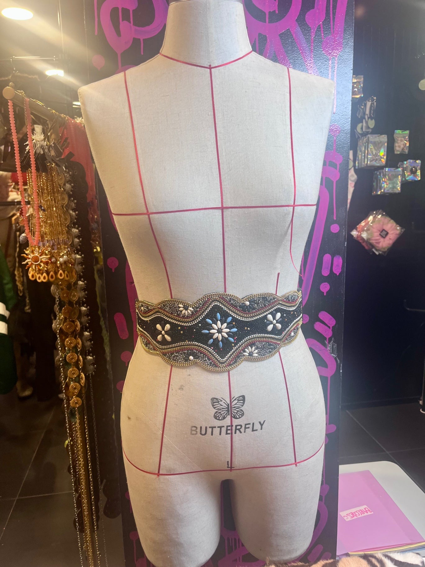 Midnight Bloom Stretch Belt – Floral Beaded Statement Waist Cincher