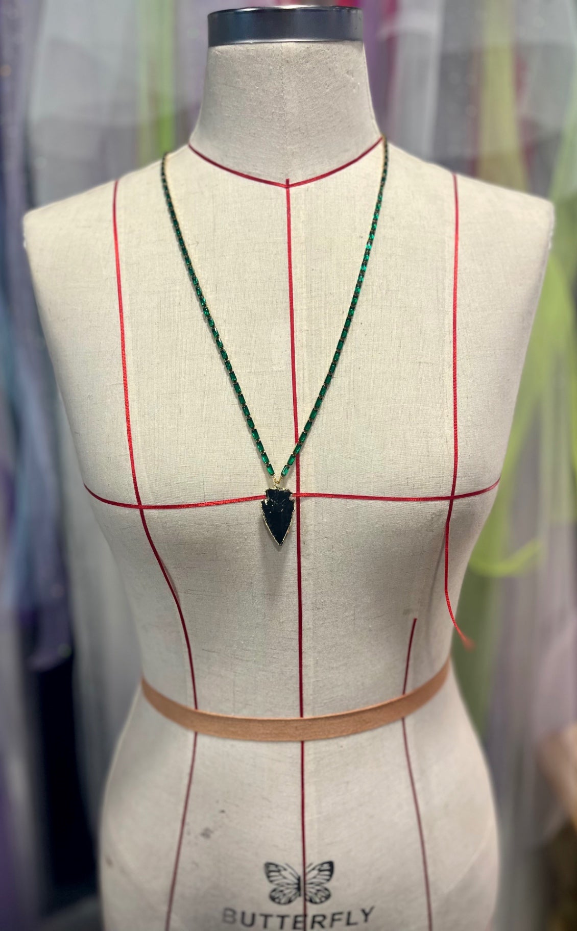 Obsidian Arrow Shield Pendant – Emerald Green Zirconia Necklace