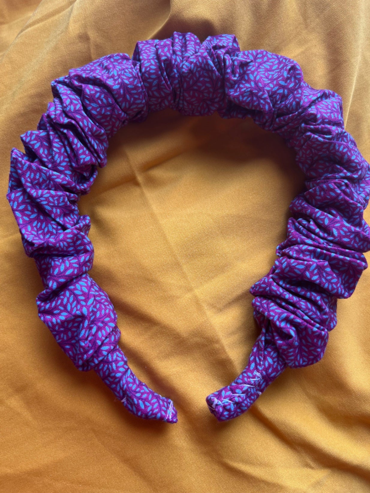 Scrunchie Headband - Opulent Leaves