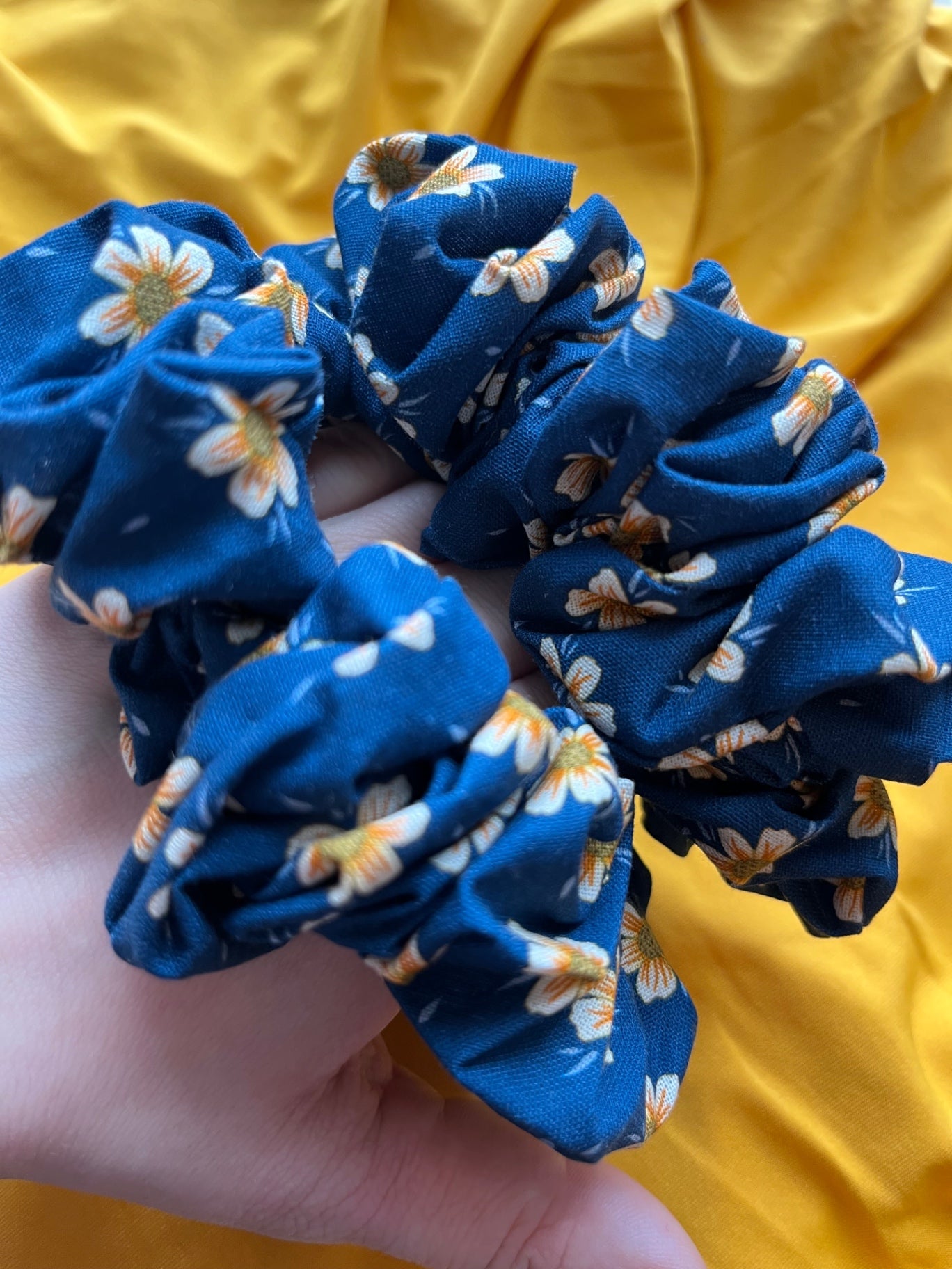 Giant XXL Oversized Scrunchie - Golden Sunflower