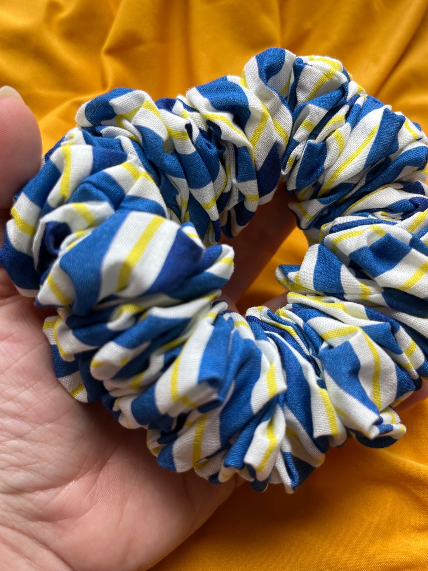Giant XXL Oversized Scrunchie - Zesty Lemon