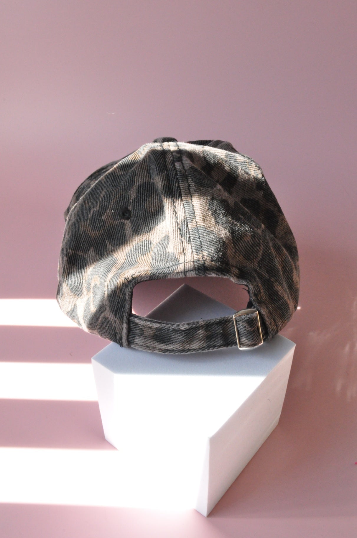 Tufted Heart Leopard Cap