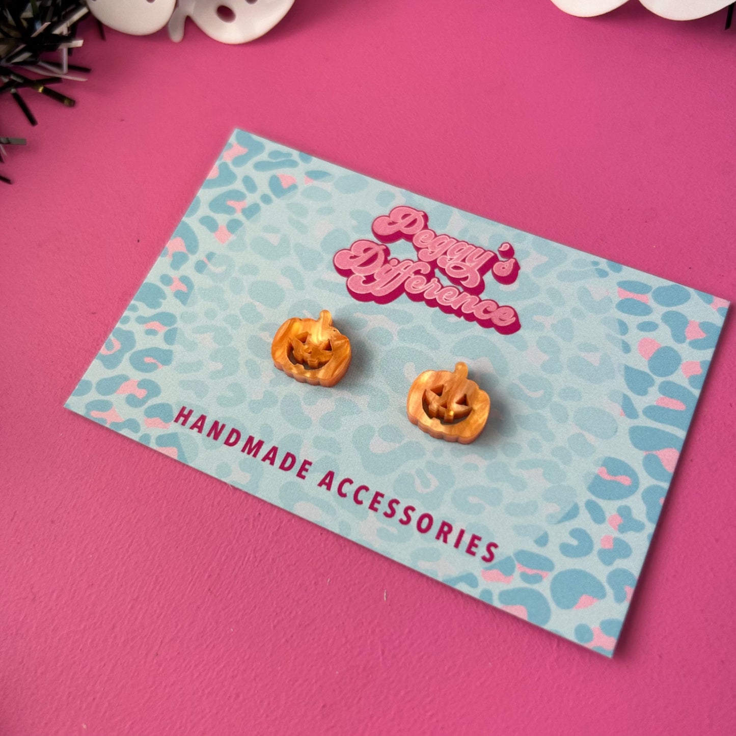 Pumpkin stud earrings