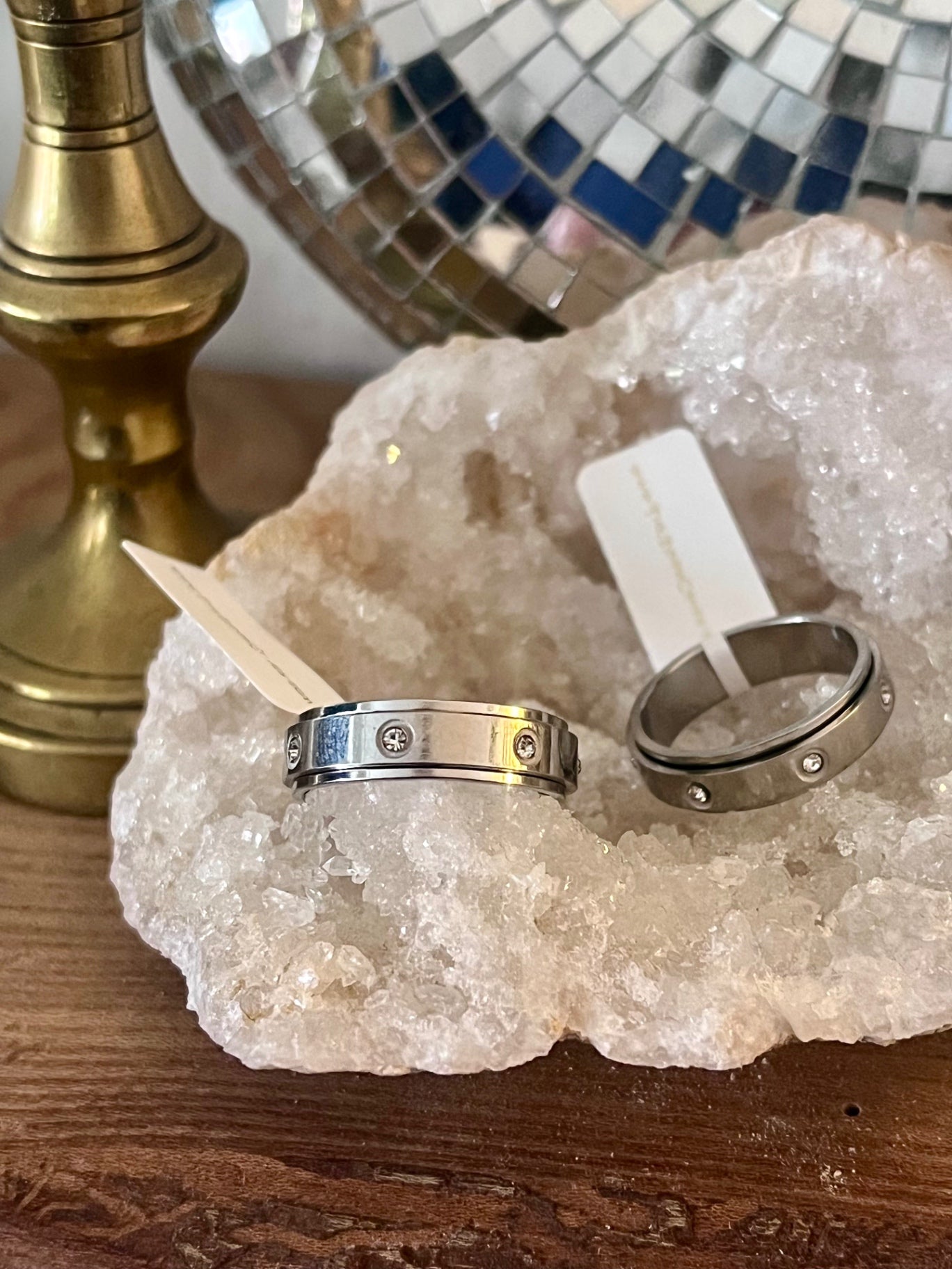 ✨ Silver Serenity Spinner Ring Size 6 ✨