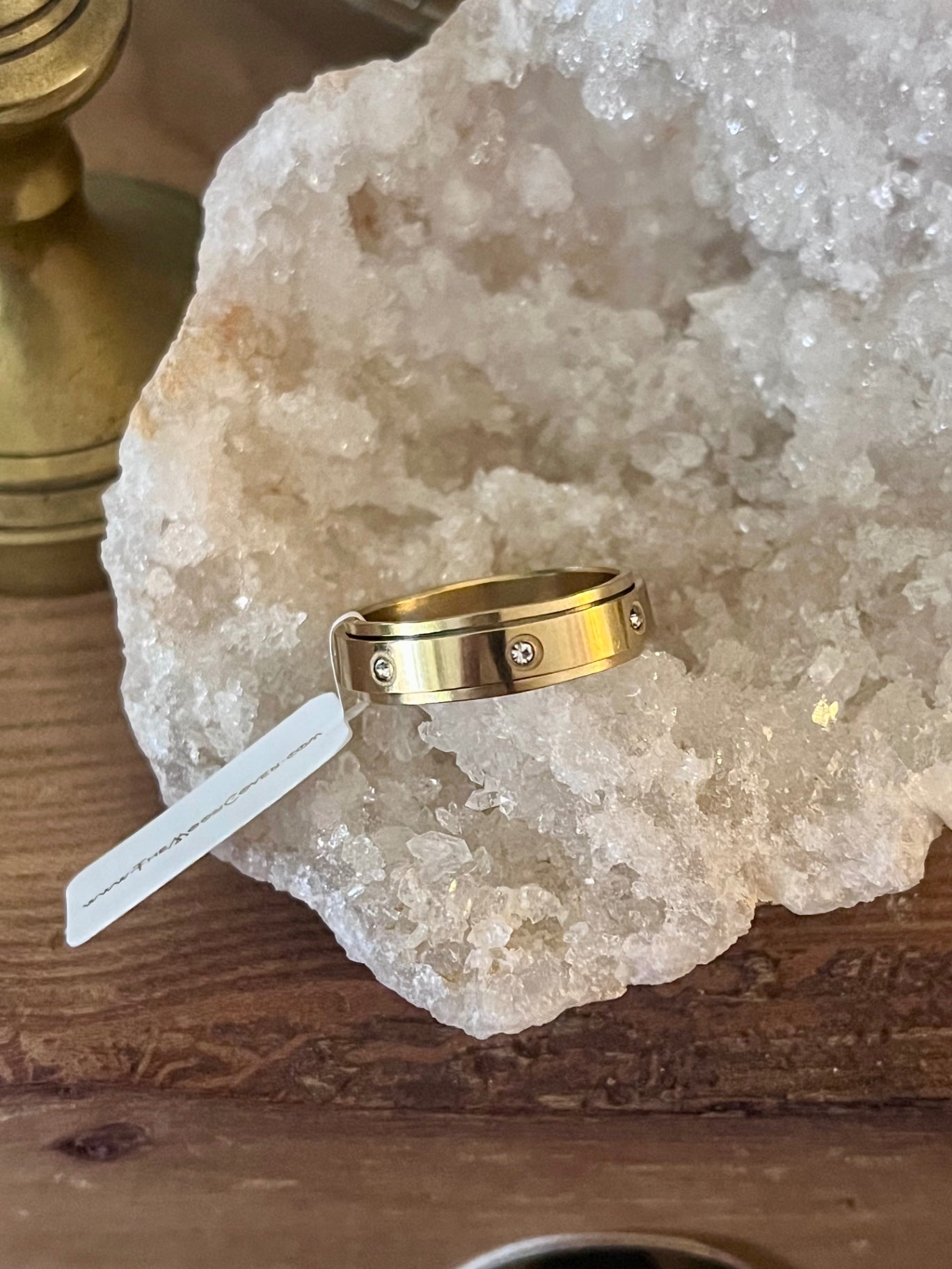 ✨ Golden Calm Spinner Ring Size 7 ✨