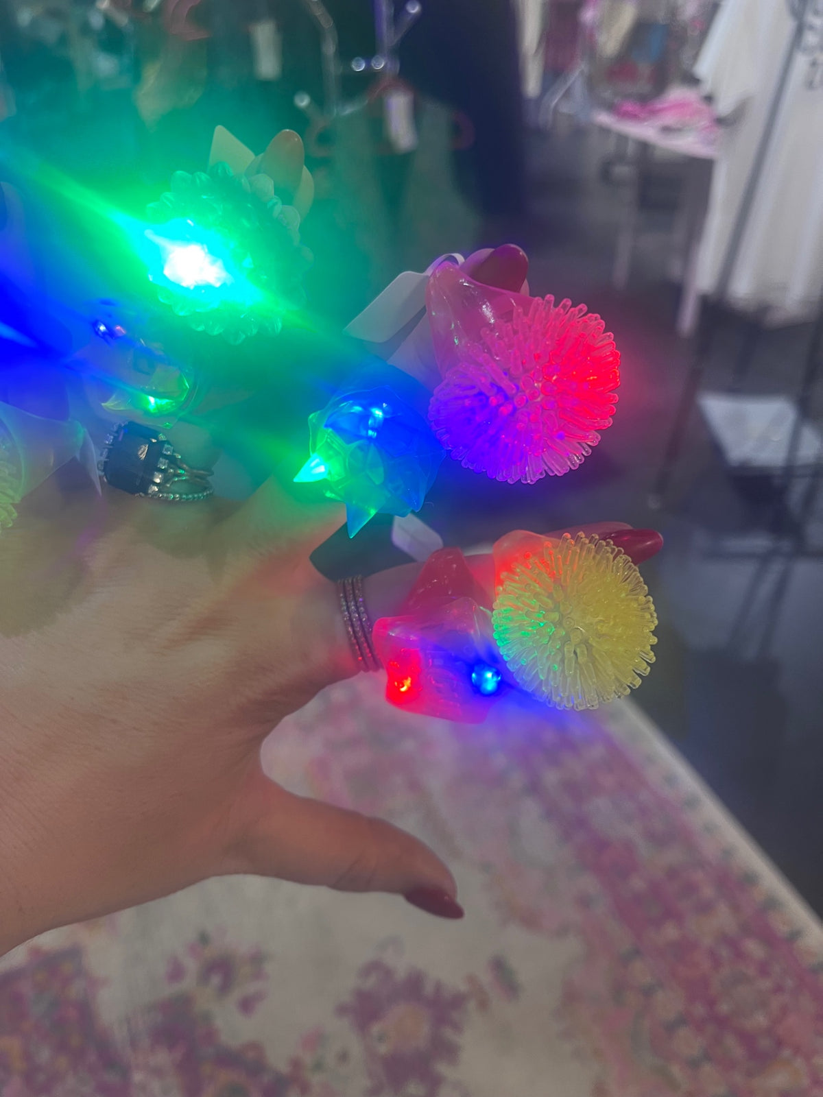 🐾 Light-Up Animal Rings – One Size