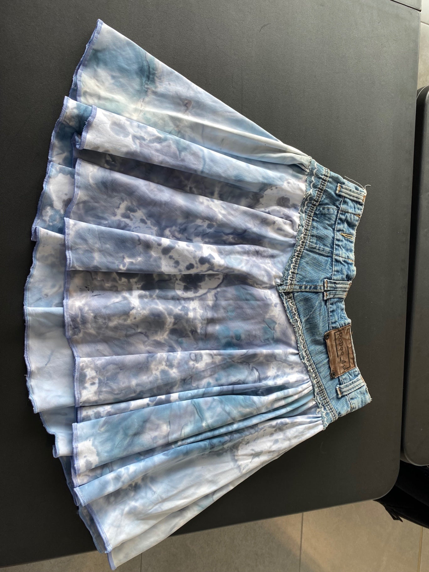 Skirt to dye for