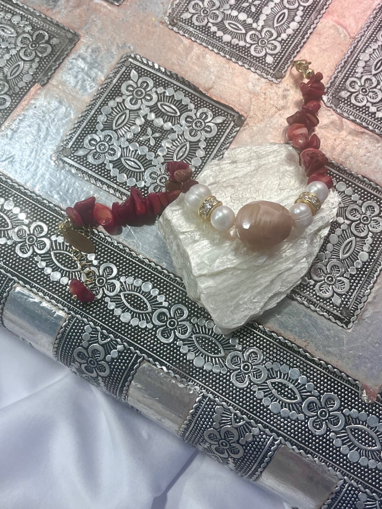 Red Coral & Biwa Pearl Bracelet