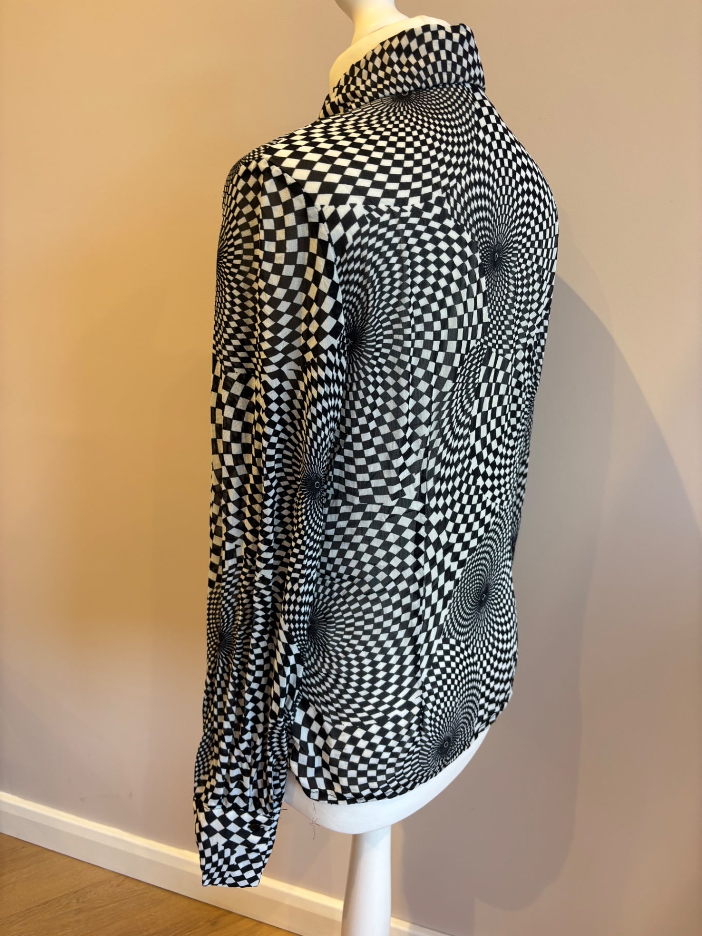 Geometry style shirt