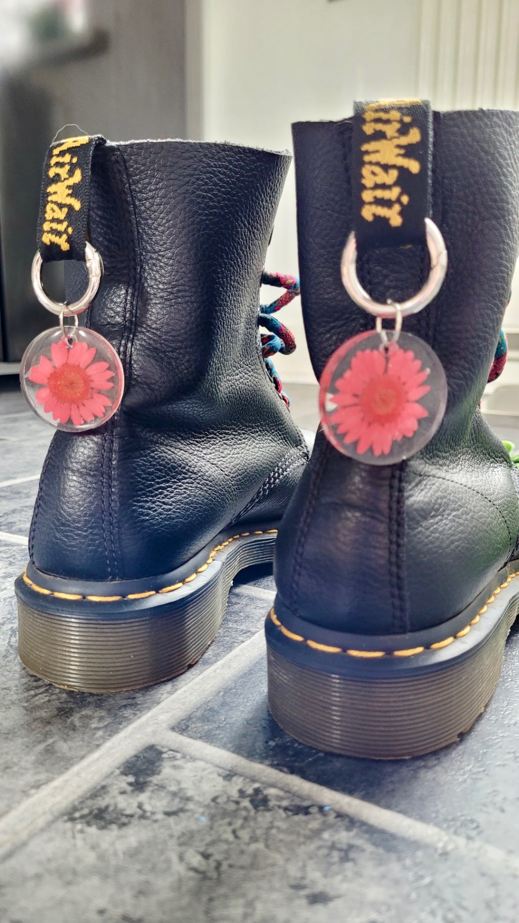Pink Daisy Resin Boot Charms