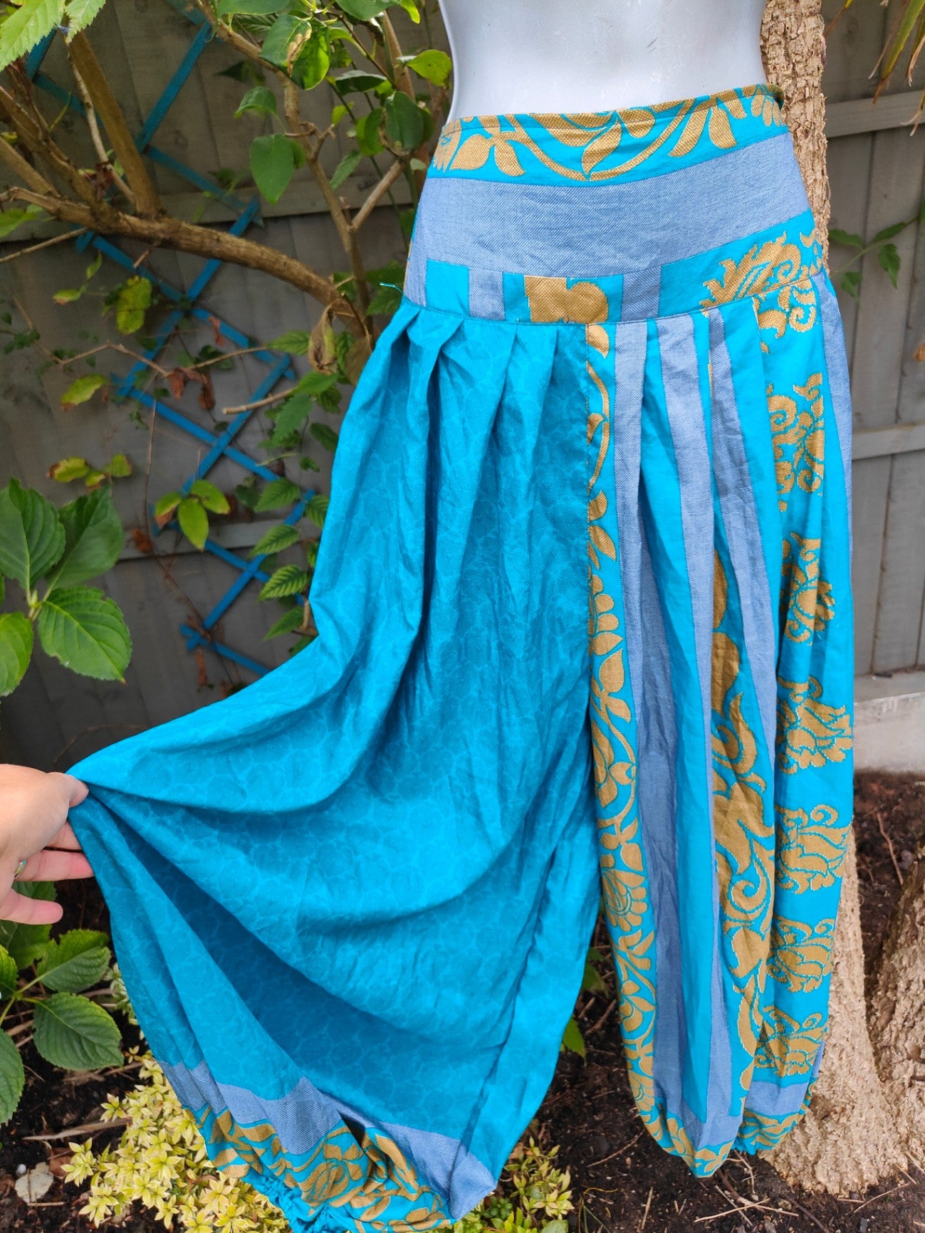 Hareems Bloomer Balloon Trousers & scarf 6-16