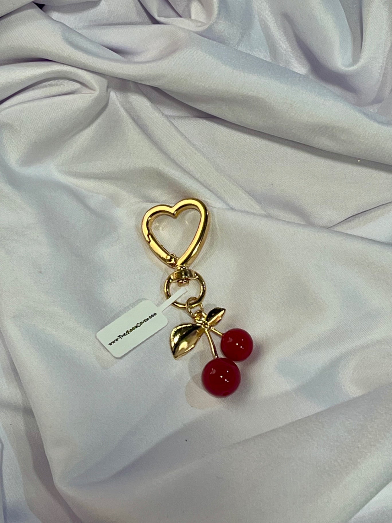🍒 Cherry Love Heart Bag Charm – Gold with Red Enamel