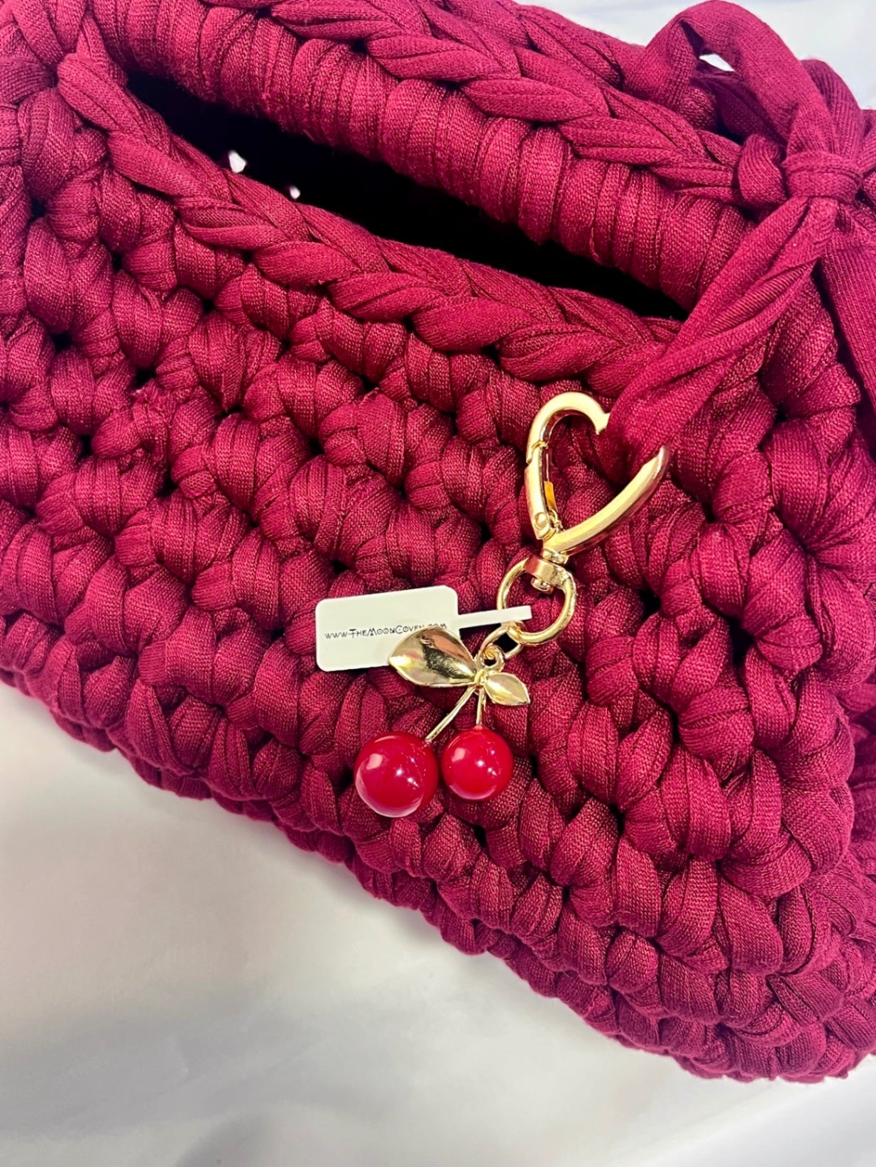🍒 Cherry Love Heart Bag Charm – Gold with Red Enamel