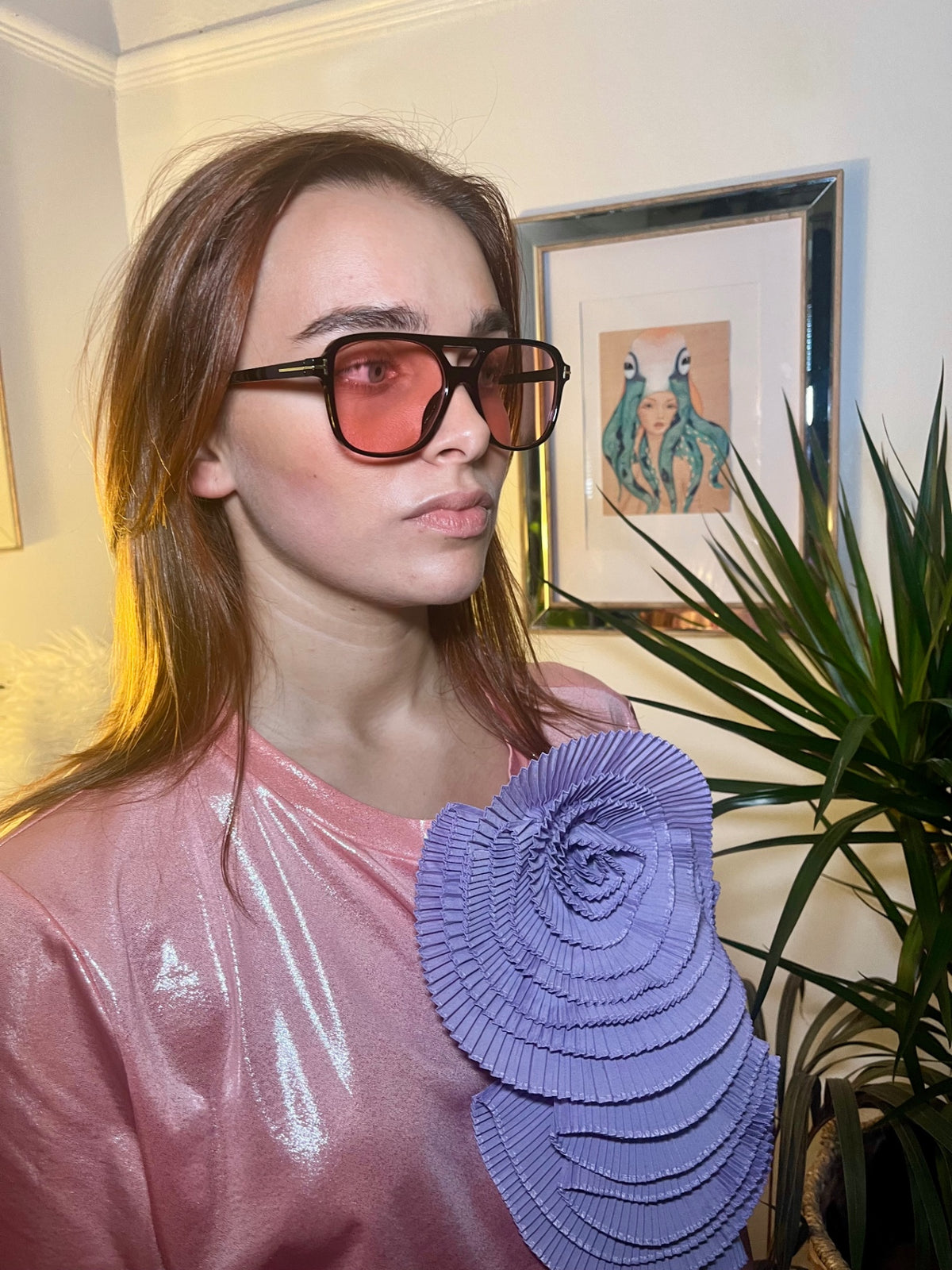 Luna Rose Retro Aviator Sunglasses – Black Frame with Pink Lens