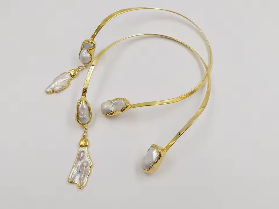 Golden Biwa Pearl Collar Necklace – Celestial Amulet Choker