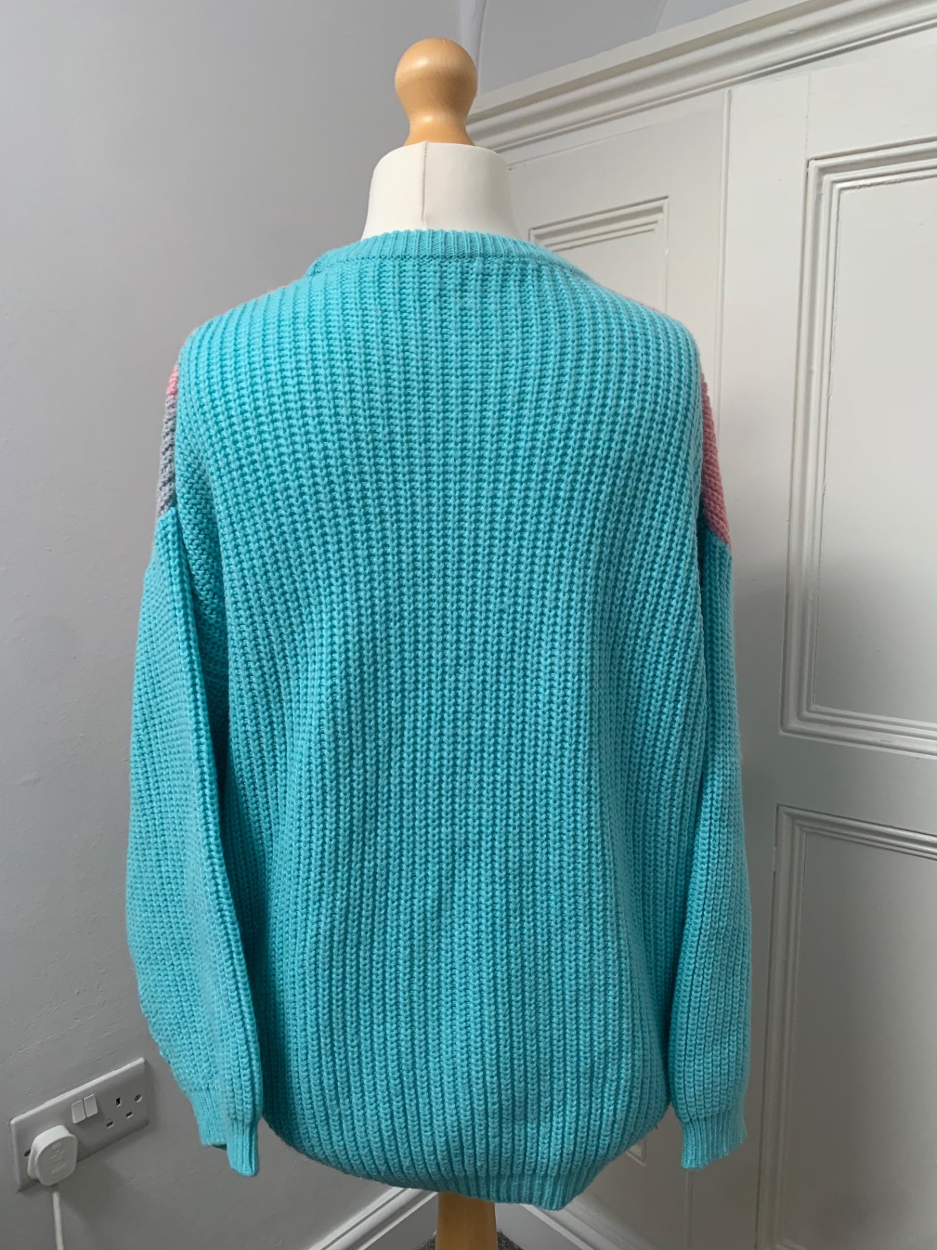 italian vintage winter scenery jumper