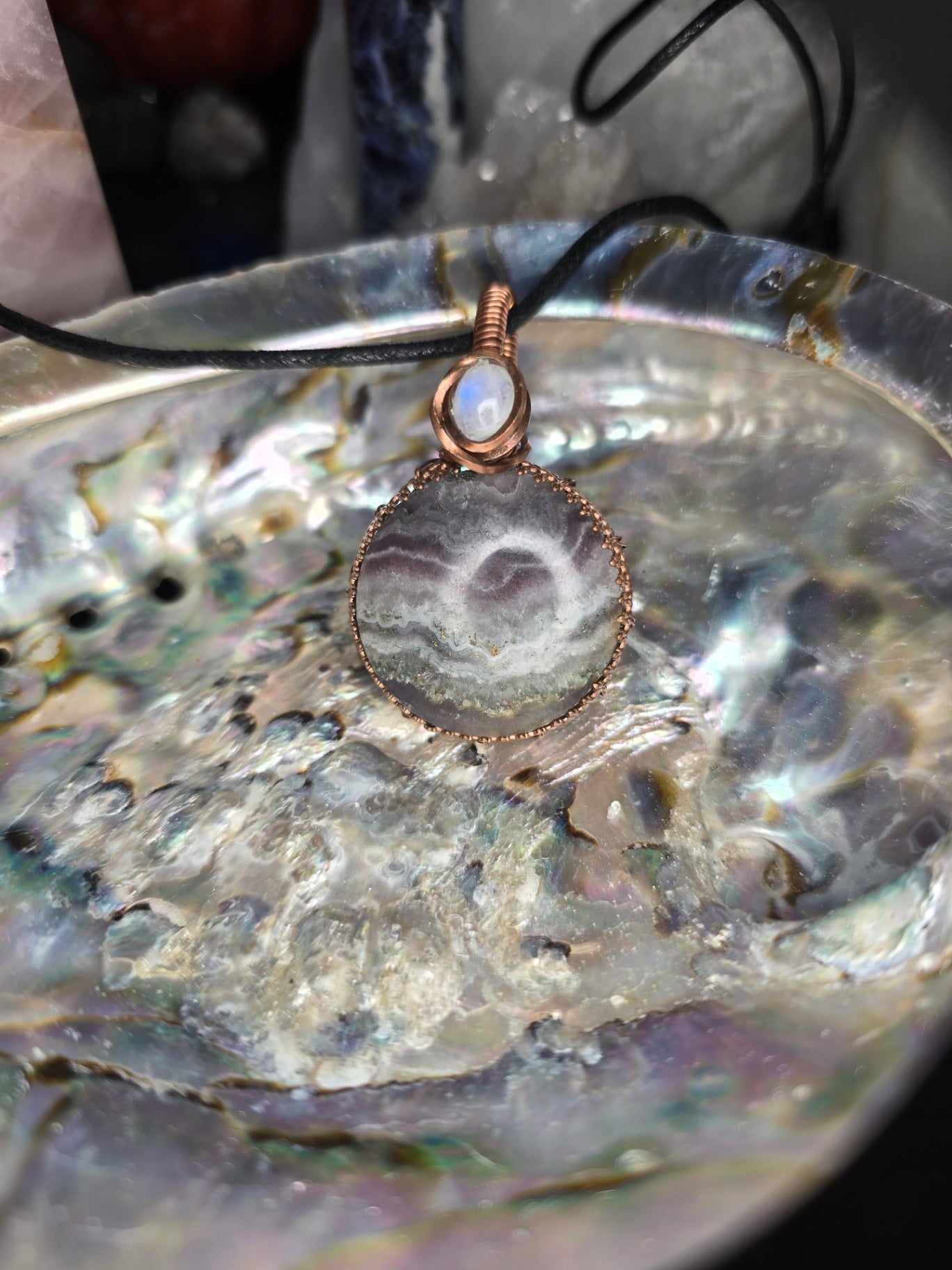 Amethyst and moonstone pendant