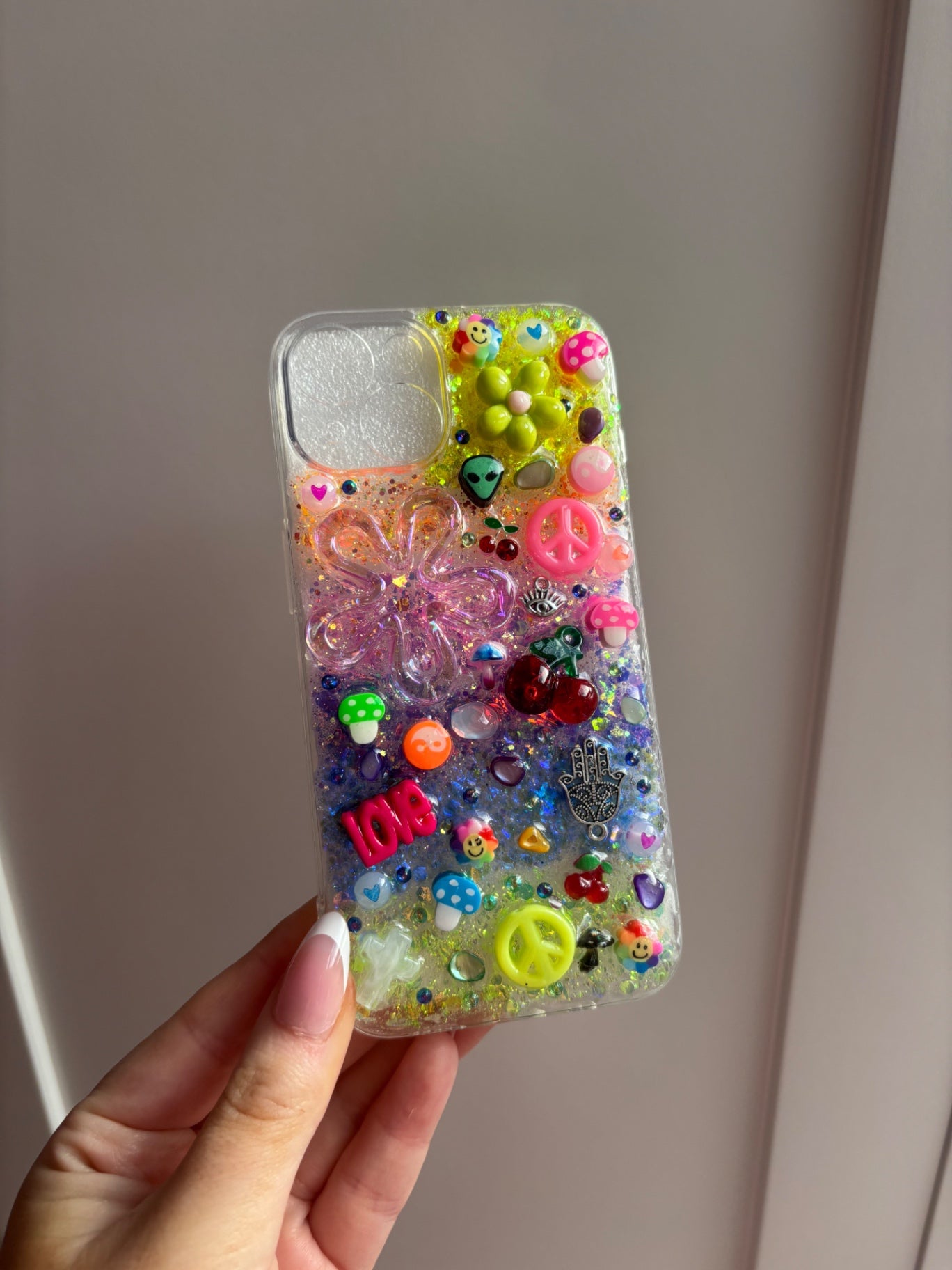 Funky phone case iPhone 14 🌈