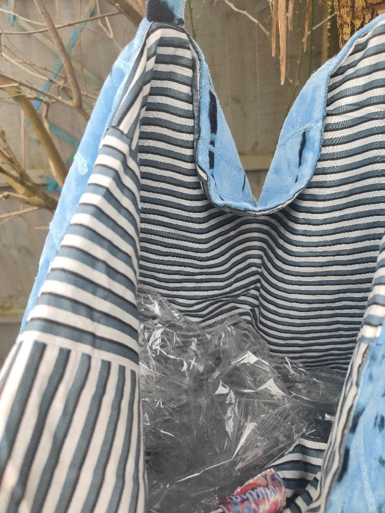 Wanderlust - Velvet oversized tote bag - Blue dye