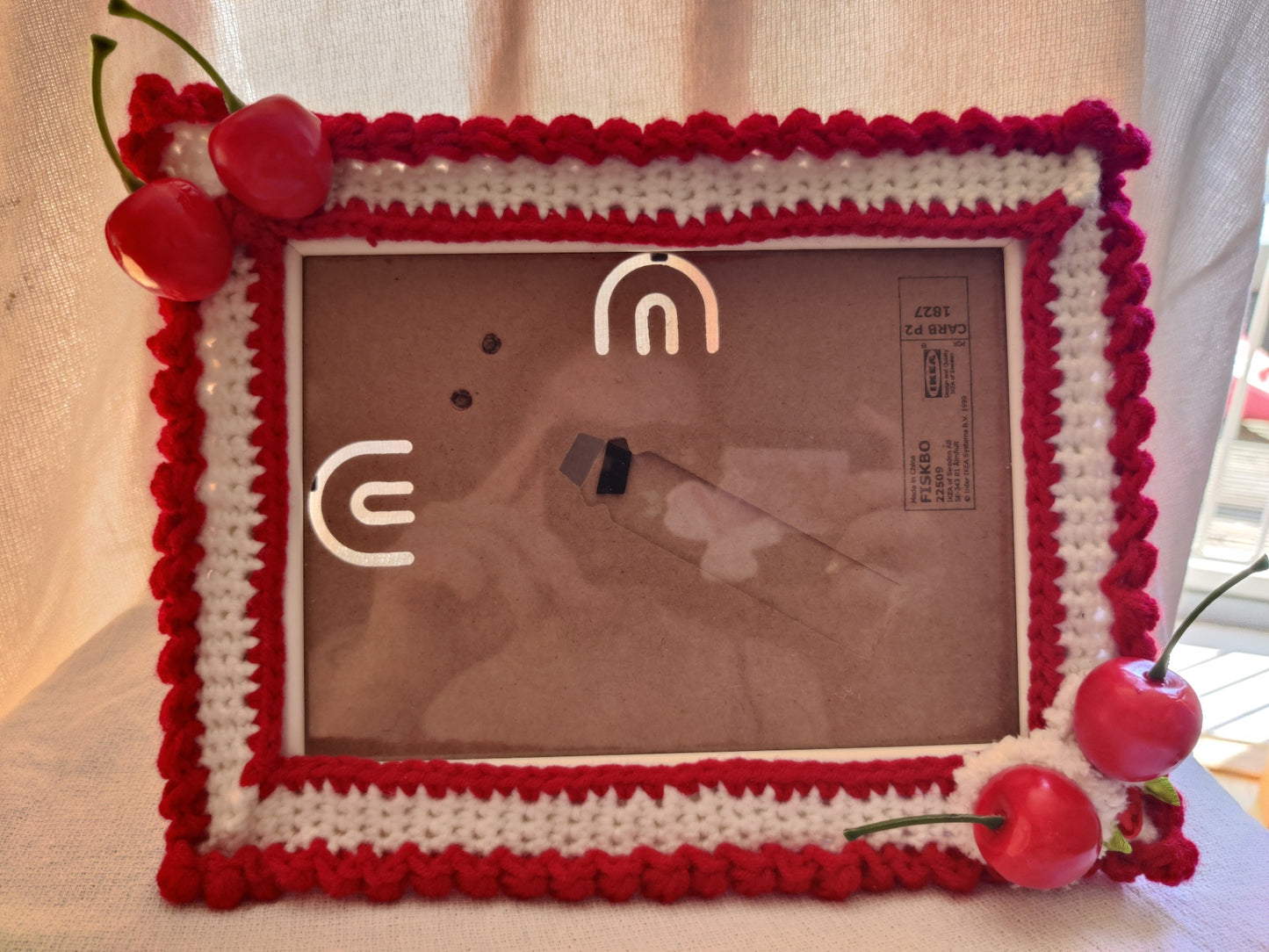 Crochet cherry photo frame