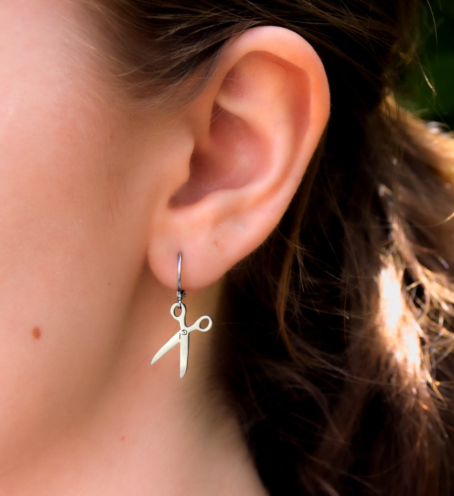Scissor huggie earrings