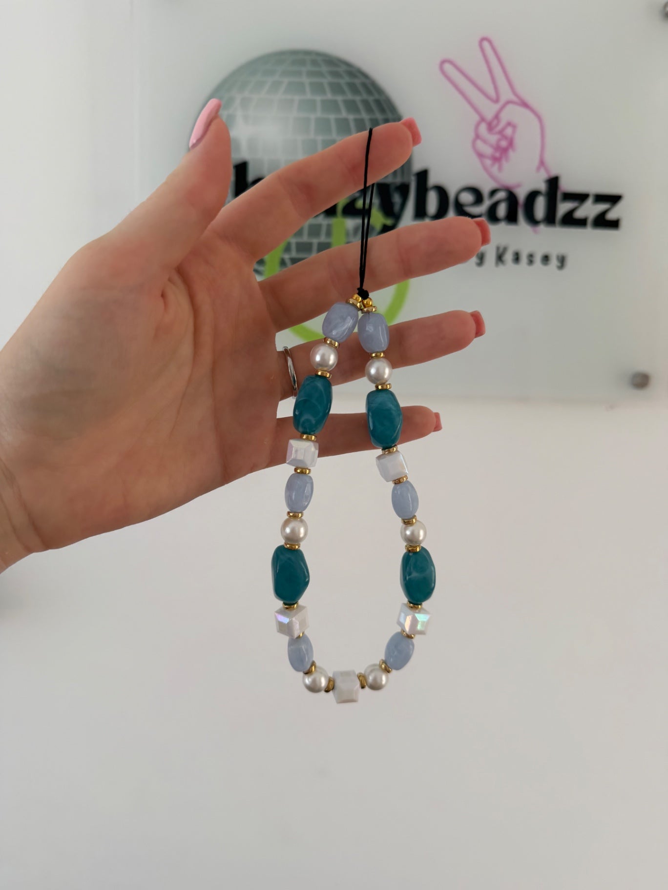 ‘Sea season’ phone charm