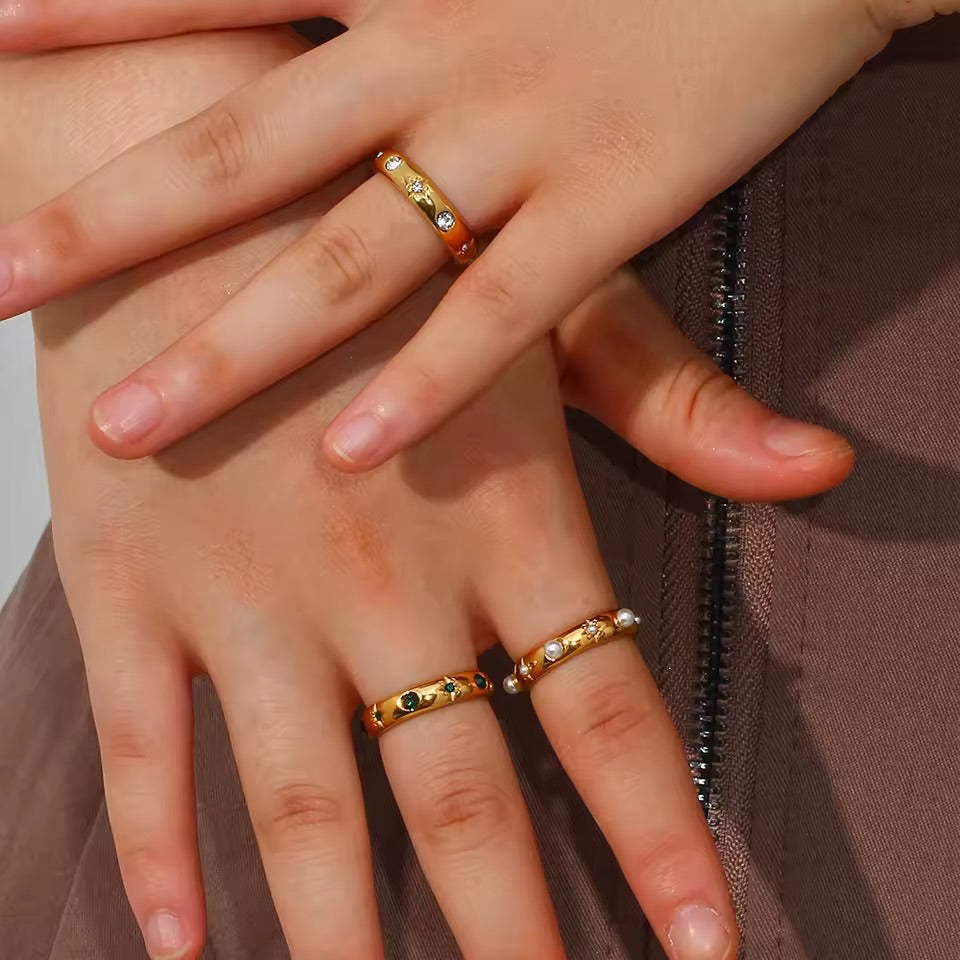 Constellation Pearl Gold Ring Size 6