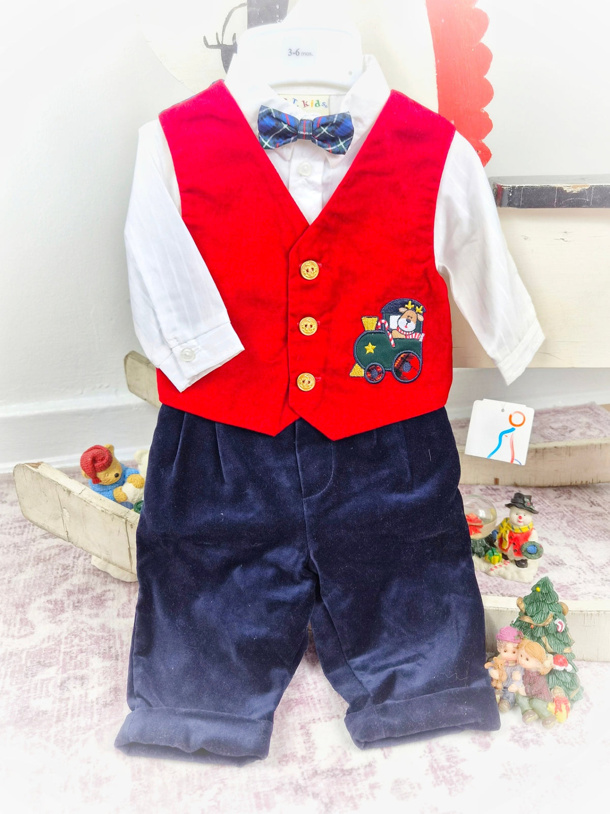 6-9 months vintage christmas set