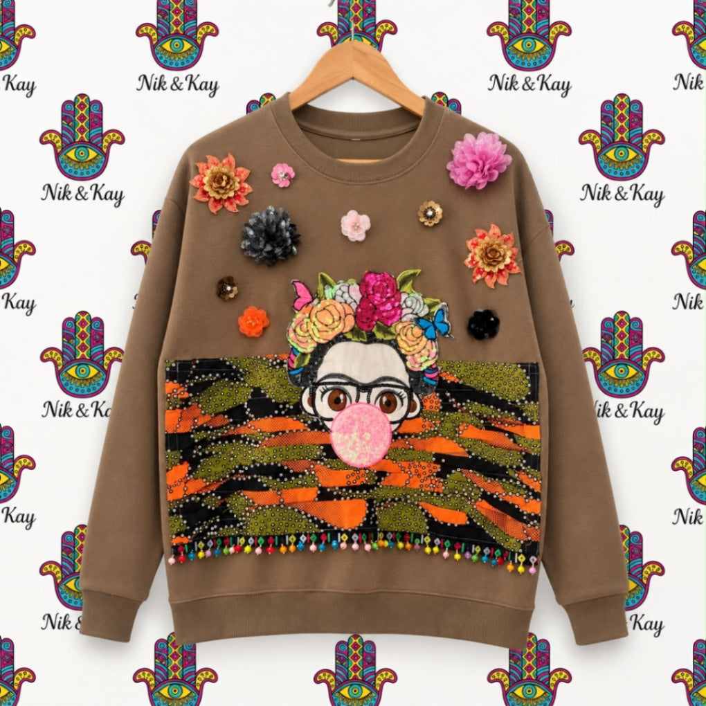 Bubble gum sweater