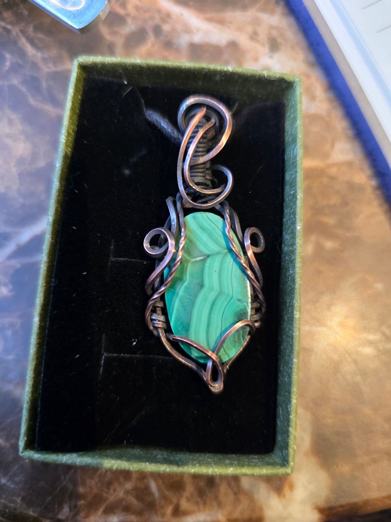 Malachite wire wrapped pendant 