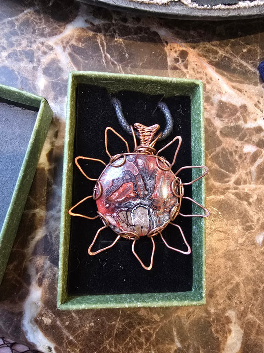 Crazy lace agate flower pendant 