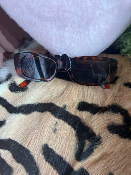 Sunnies Oblong Leo