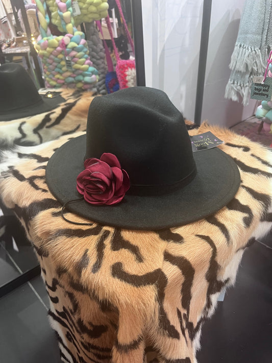 Single rose Black fedora small brim 