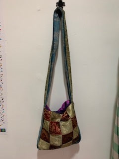 Patchwork red/gold 16 sq. Long blue gold strap 